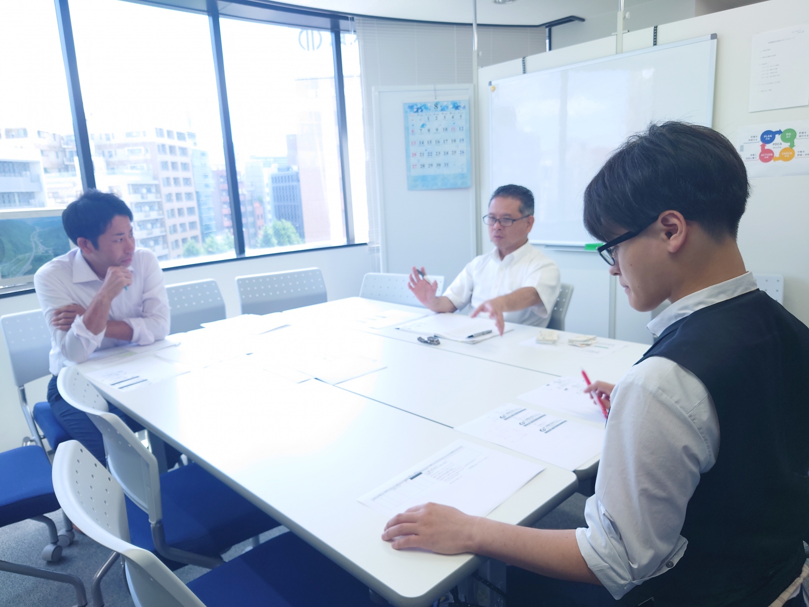 御茶ノ水駅・本郷三丁目駅から徒歩圏のオフィスです