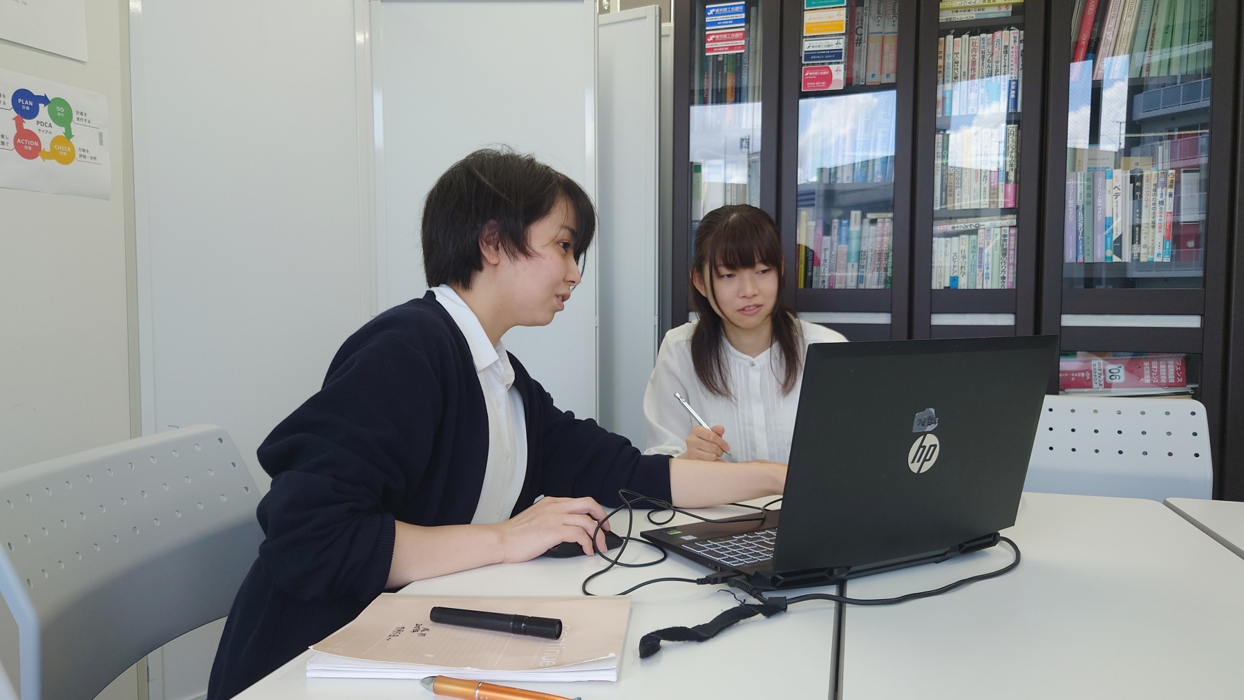 状況に応じて、適宜研修を実施します